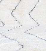 Basic Instincts Vintage Moroccan Rug 5'x9' (Wool)